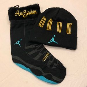 Nike Jordan beanie and stocking
